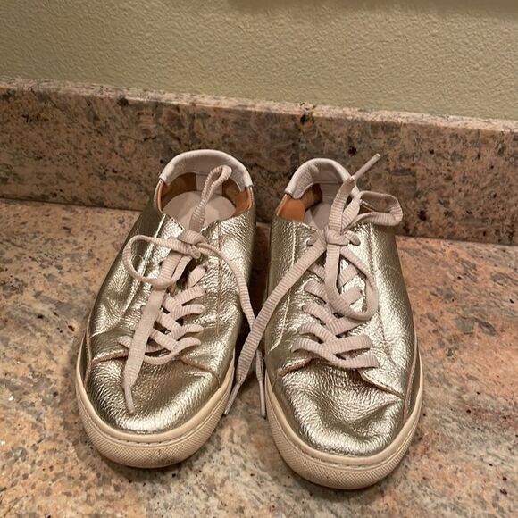 Soludos woman’s gold sparkly tennis shoes - Picture 2 of 14